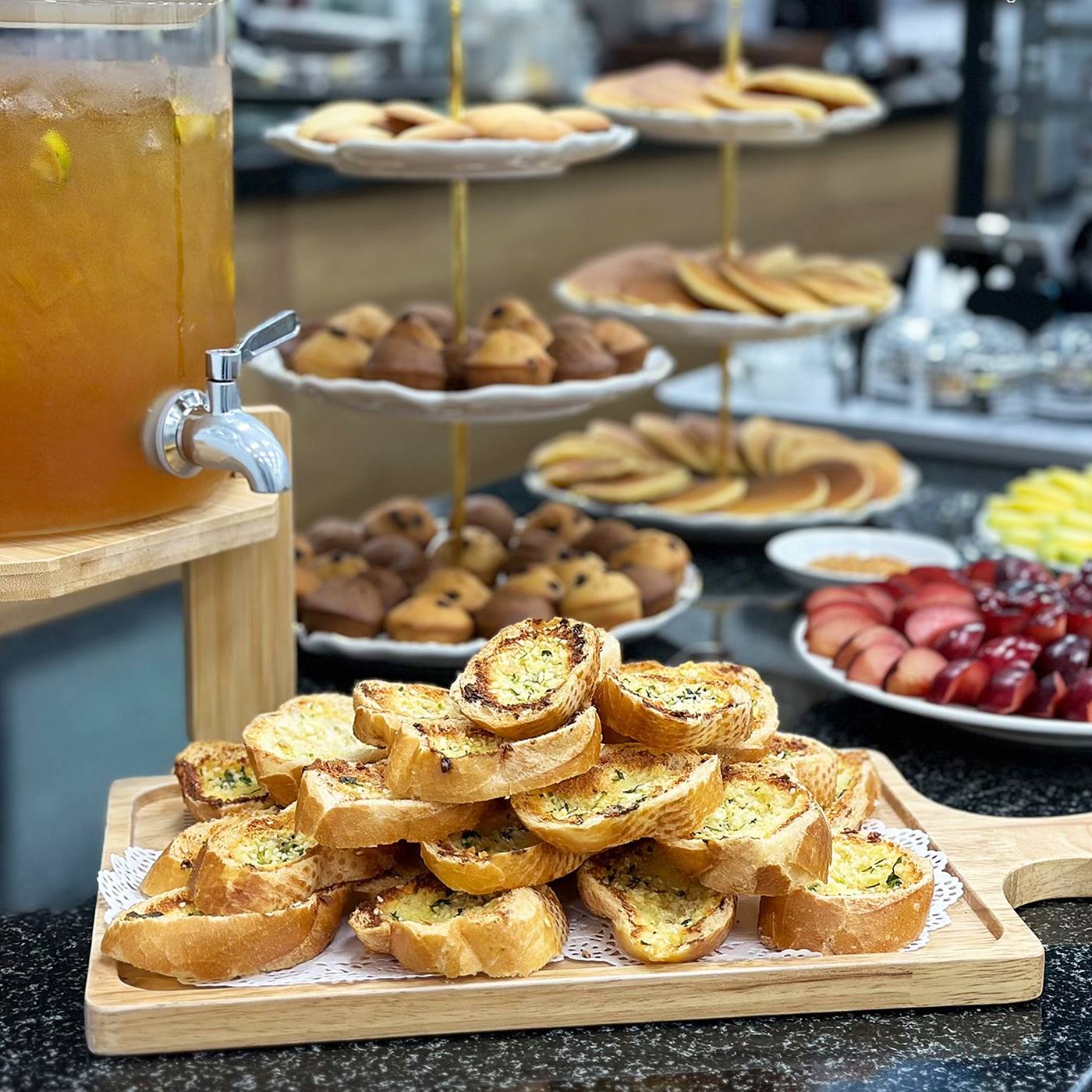 Văn phòng trọn gói WorkEasy tại Toà nhà Saigon Paragon, Số 3 Nguyễn Lương Bằng, Phường Tân Phú, Quận 7 - Vlook.vn