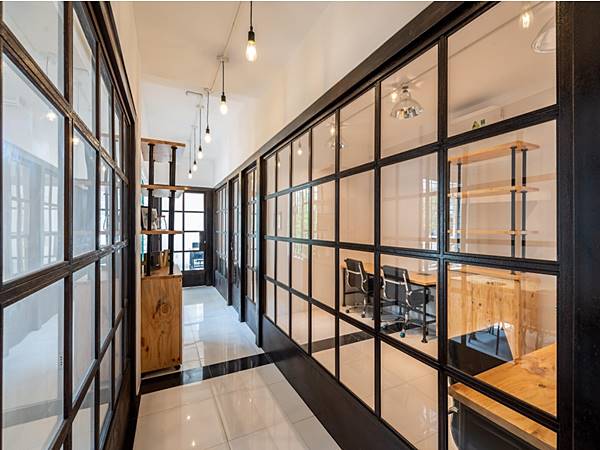 Văn phòng trọn gói tại the Hive • Nguyễn Bá Lân, 29 Nguyễn Bá Lân, Phường Thảo Điền, TP Thủ Đức - Vlook.vn